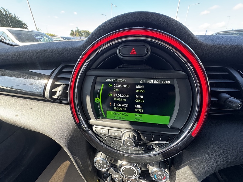 MINI Hatch Cooper - U2537