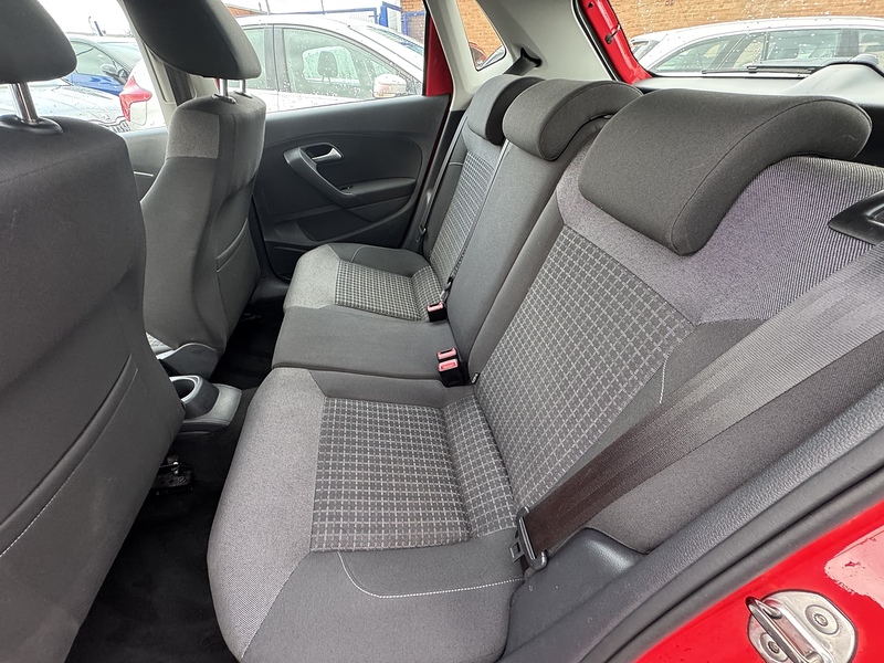 Volkswagen Polo BlueMotion Tech SE - U2550