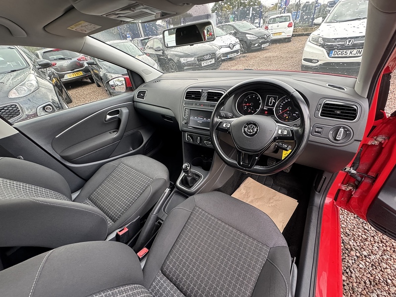 Volkswagen Polo BlueMotion Tech SE - U2550