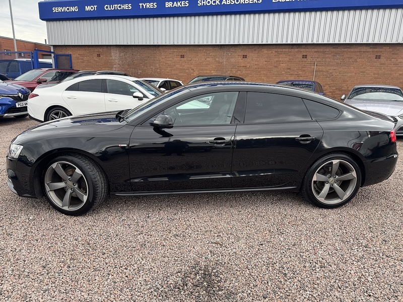 Audi A5 TDI Black Edition Plus - U2554