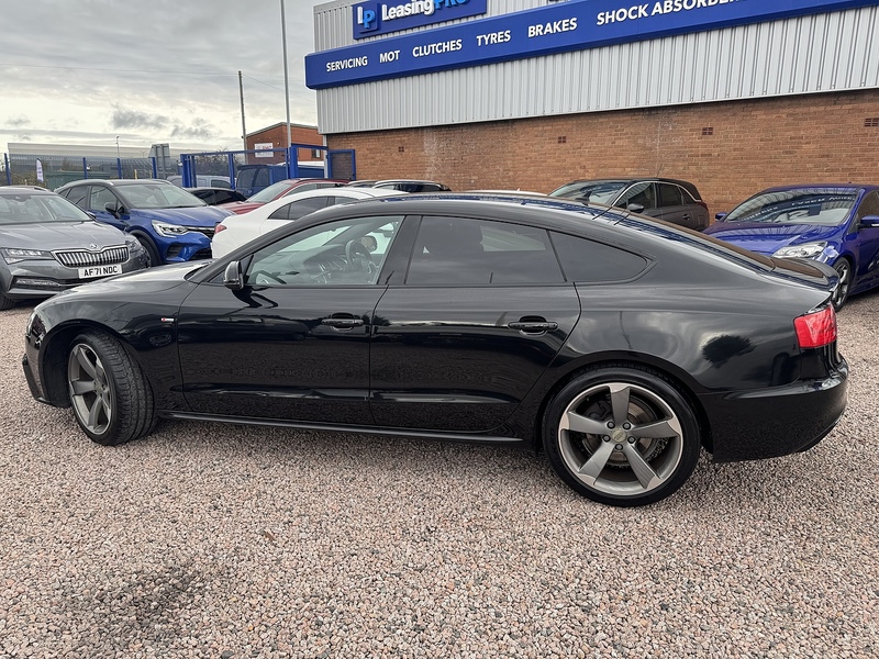 Audi A5 TDI Black Edition Plus - U2554