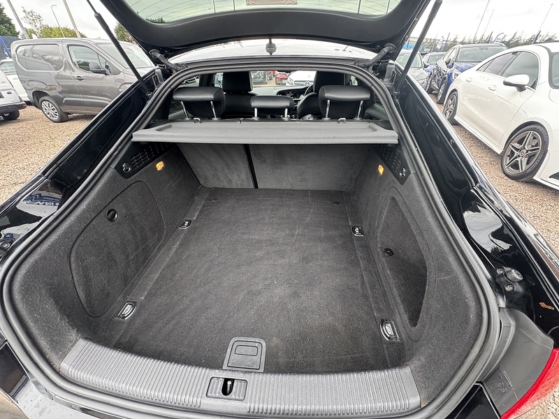 Audi A5 TDI Black Edition Plus - U2554