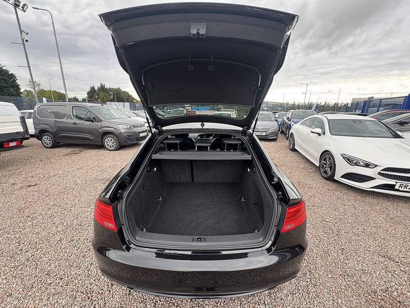 Audi A5 TDI Black Edition Plus - U2554