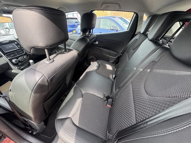 Renault Clio TCe Dynamique S Nav - U2556