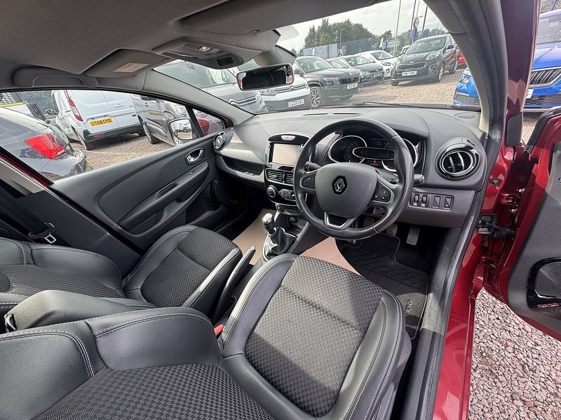 Renault Clio TCe Dynamique S Nav - U2556