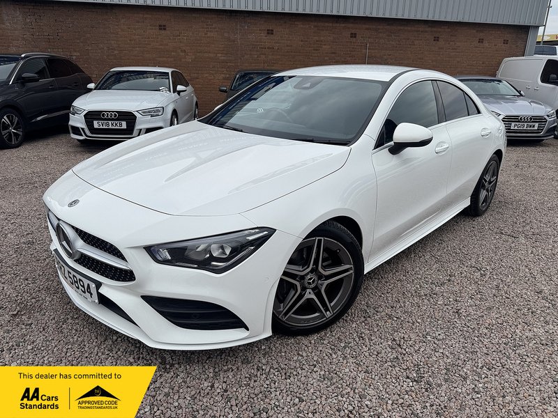 Mercedes-Benz CLA CLA200 AMG Line - U2562