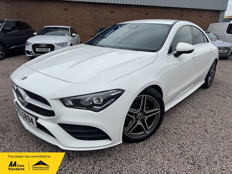 Mercedes-Benz CLA CLA200 AMG Line - U2562