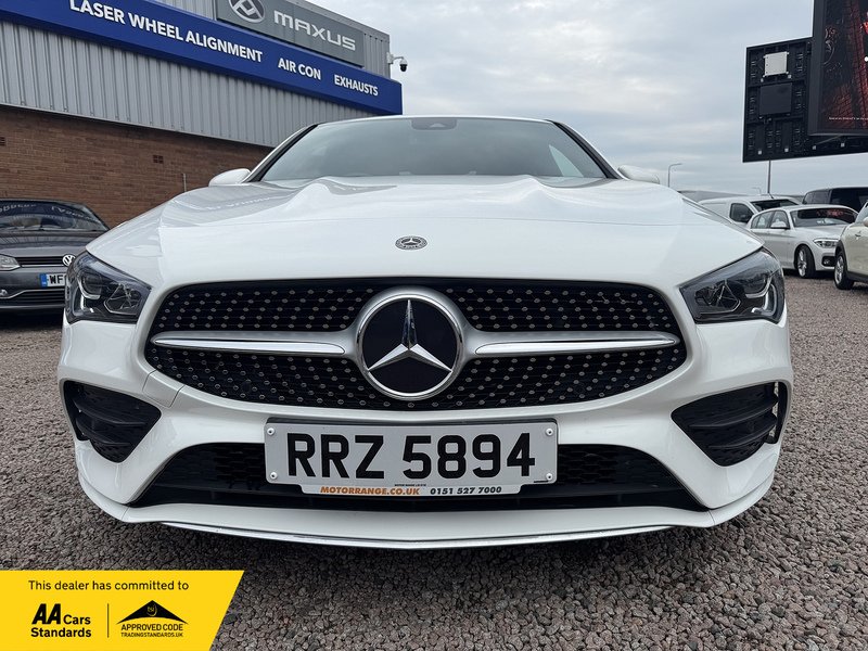 Mercedes-Benz CLA CLA200 AMG Line - U2562