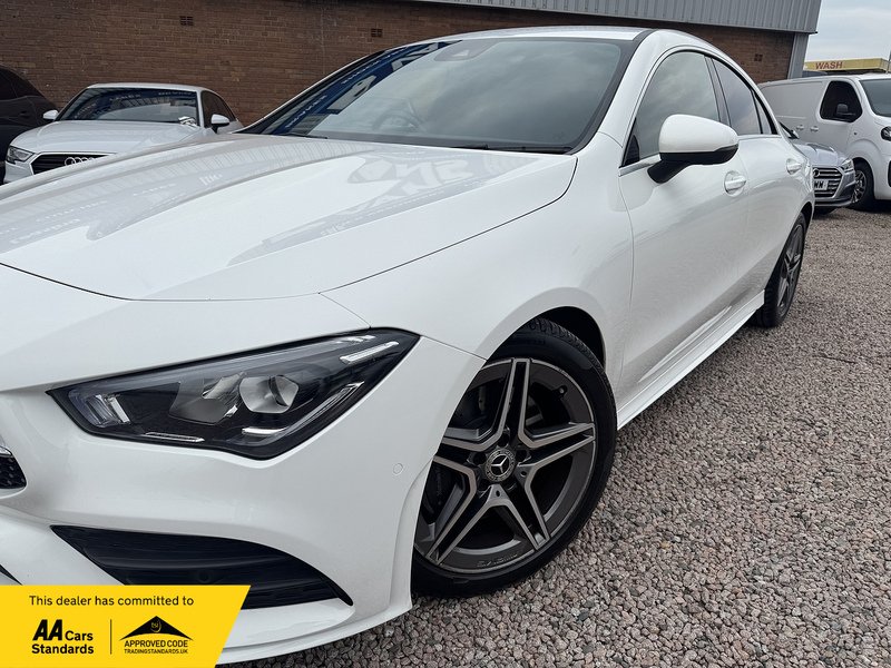 Mercedes-Benz CLA CLA200 AMG Line - U2562