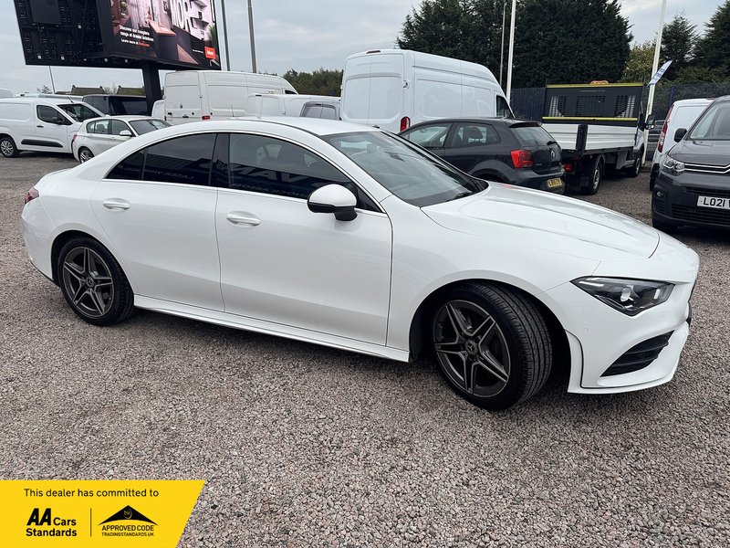 Mercedes-Benz CLA CLA200 AMG Line - U2562