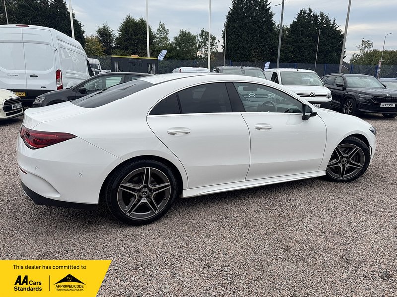 Mercedes-Benz CLA CLA200 AMG Line - U2562