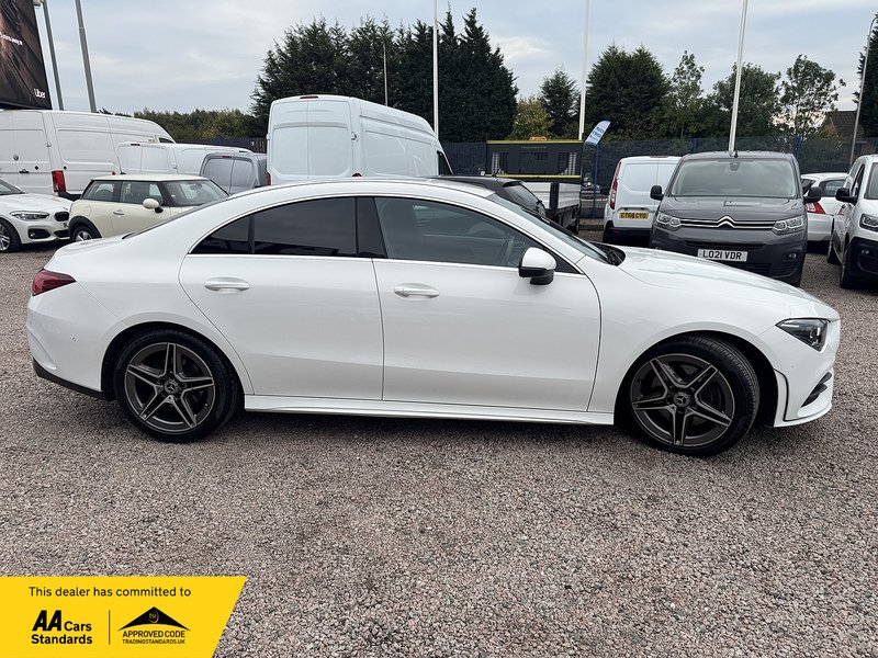 Mercedes-Benz CLA CLA200 AMG Line - U2562