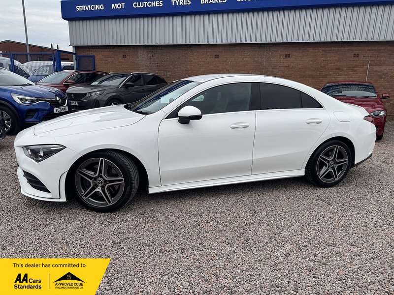 Mercedes-Benz CLA CLA200 AMG Line - U2562