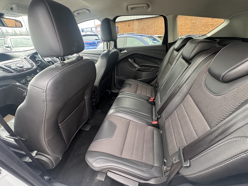 Ford Kuga TDCi Titanium - U2571
