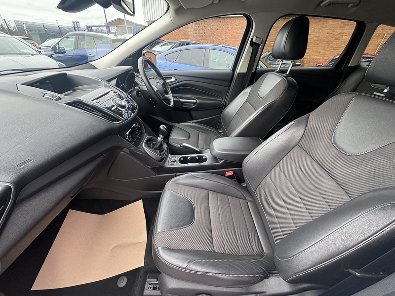 Ford Kuga TDCi Titanium - U2571