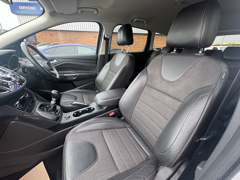 Ford Kuga TDCi Titanium - U2571