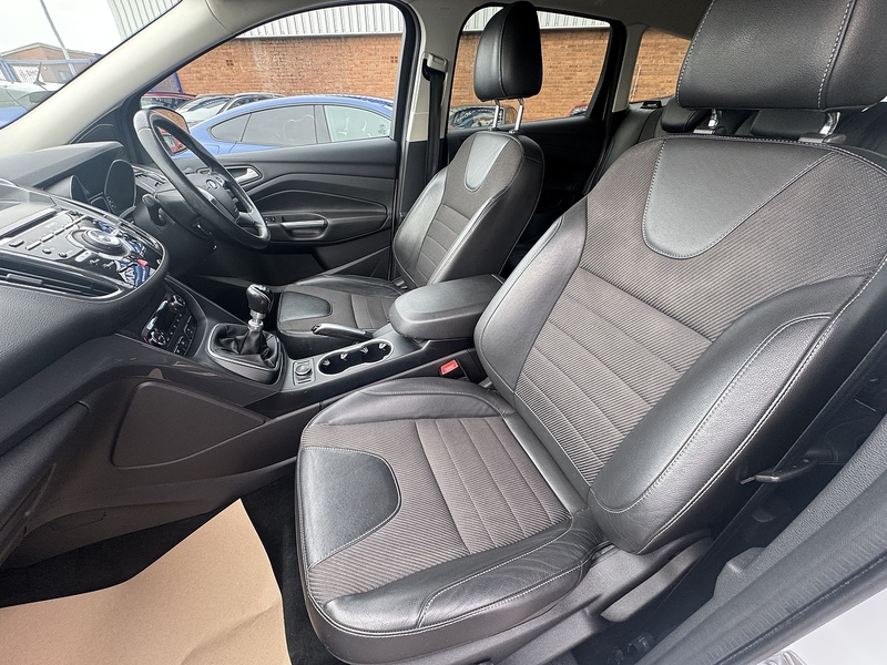 Ford Kuga TDCi Titanium - U2571
