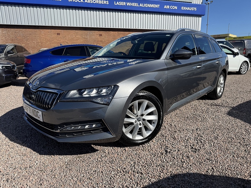 Skoda Superb TSI iV SE Technology - U2572