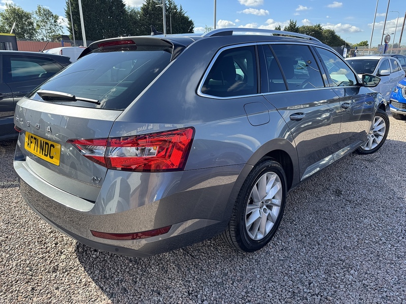 Skoda Superb TSI iV SE Technology - U2572