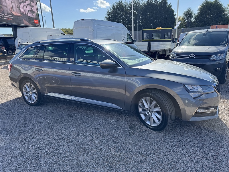 Skoda Superb TSI iV SE Technology - U2572
