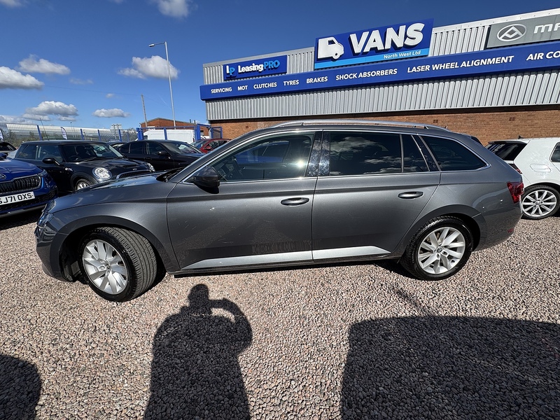Skoda Superb TSI iV SE Technology - U2572