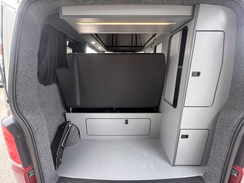 Volkswagen Transporter TDI T28 Camper - U2573