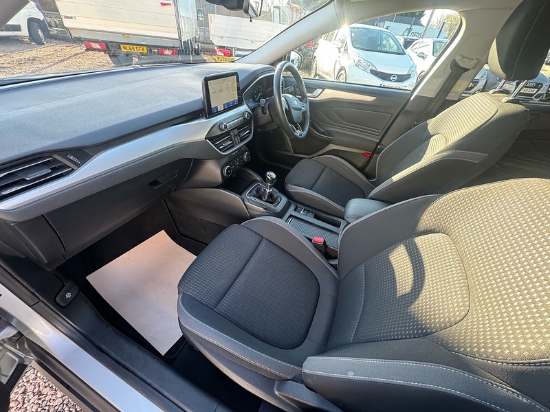 Ford Focus T EcoBoost Zetec - U2586