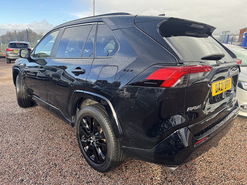 Toyota RAV4 VVT-h Black Edition - U2595