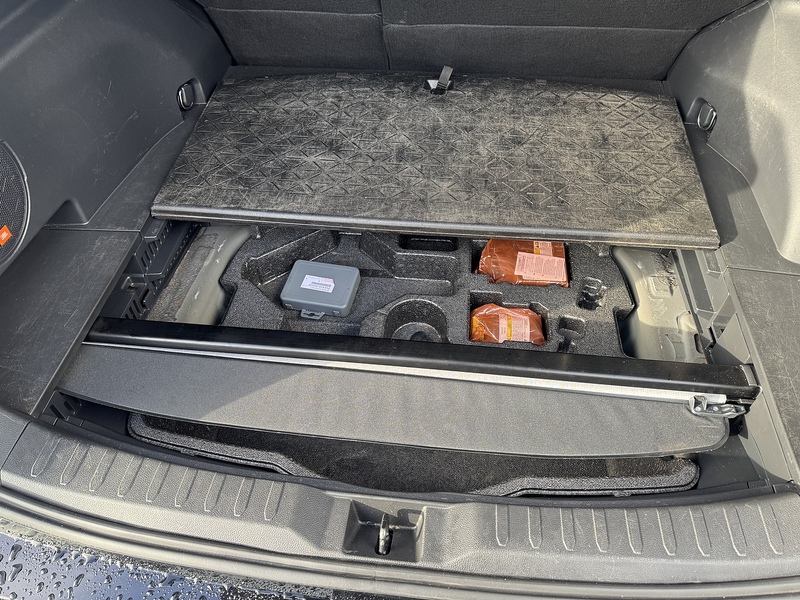 Toyota RAV4 VVT-h Black Edition - U2595