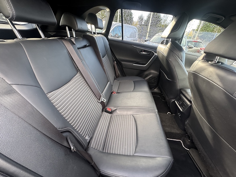 Toyota RAV4 VVT-h Black Edition - U2595
