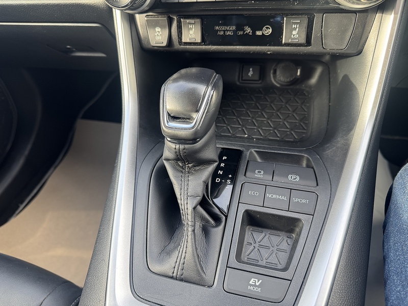 Toyota RAV4 VVT-h Black Edition - U2595