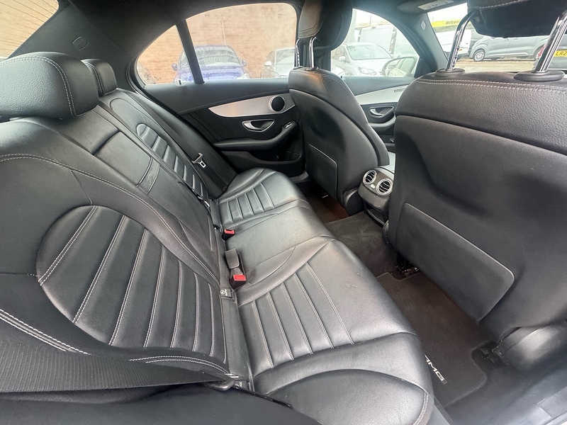 Mercedes-Benz C Class C200 AMG Line - U2600