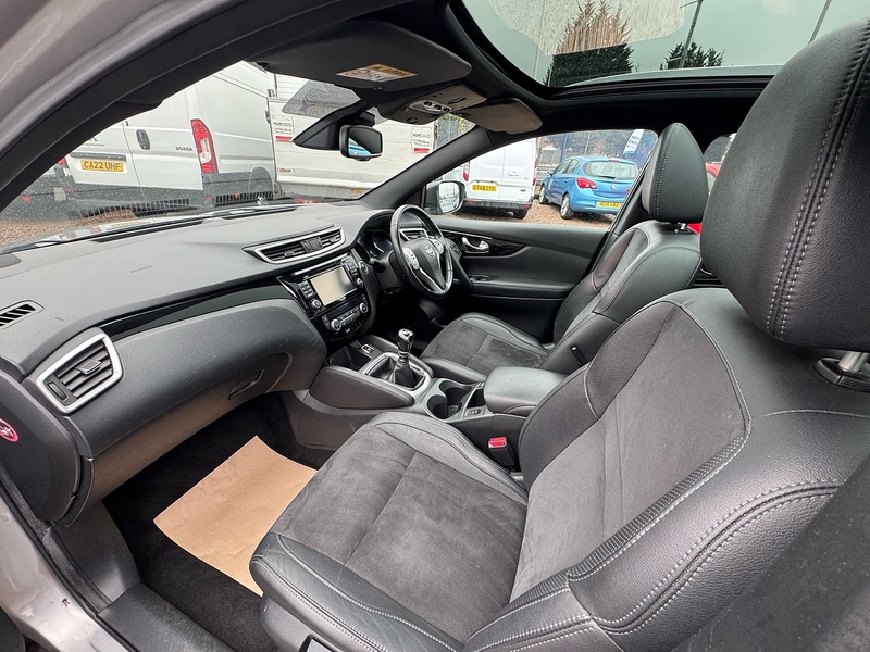 Nissan Qashqai dCi N-Vision - U2606