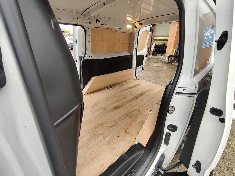 Citroen Berlingo BlueHDi 950 Driver XL - U2608