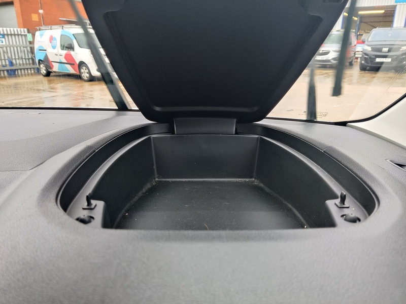 Citroen Berlingo BlueHDi 950 Driver XL - U2608