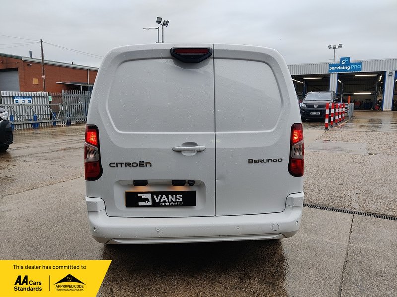 Citroen Berlingo BlueHDi 950 Driver XL - U2608