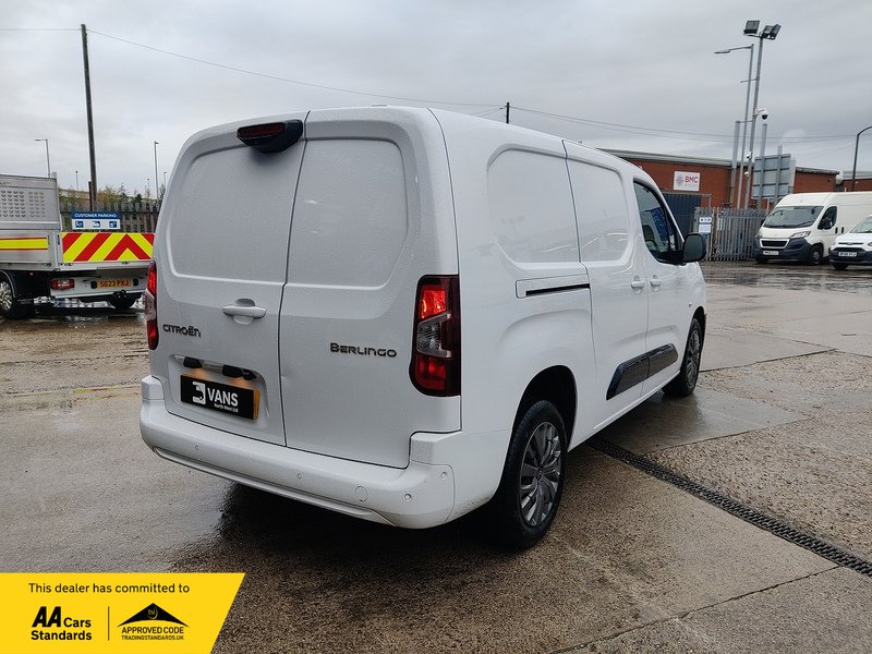 Citroen Berlingo BlueHDi 950 Driver XL - U2608