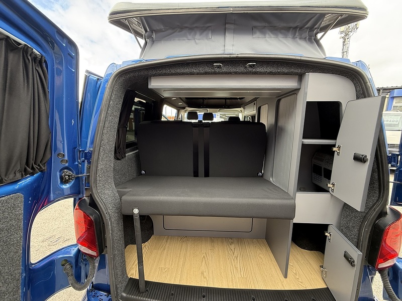 Volkswagen Transporter TDI T30 Camper - U2613