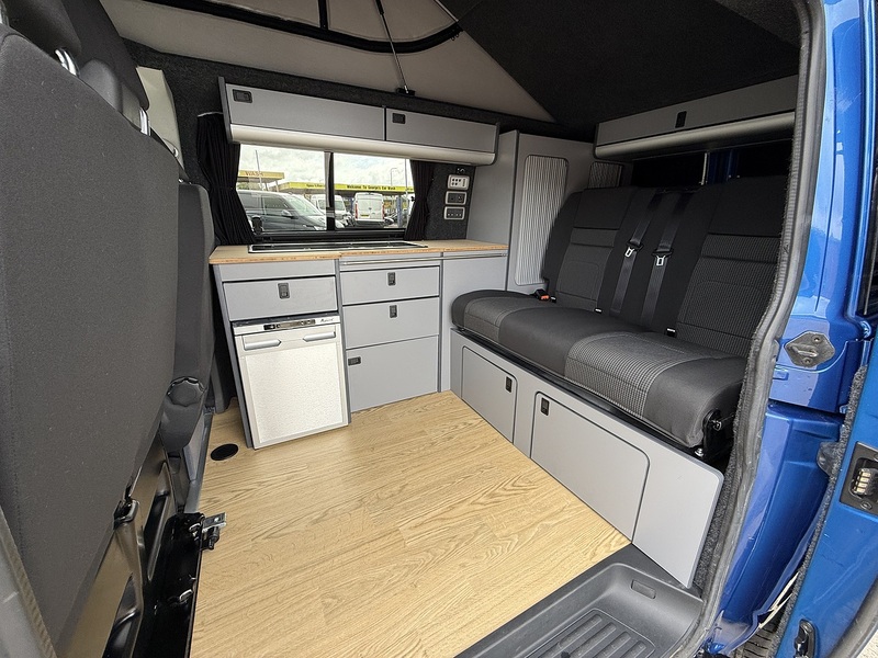 Volkswagen Transporter TDI T30 Camper - U2613