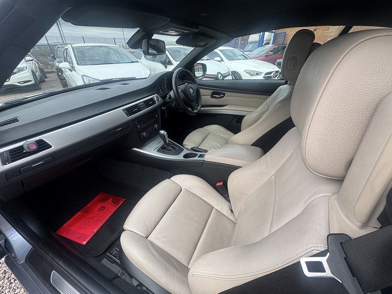 BMW 3 Series 320i M Sport - U2618