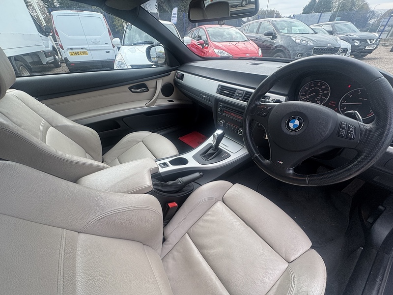 BMW 3 Series 320i M Sport - U2618