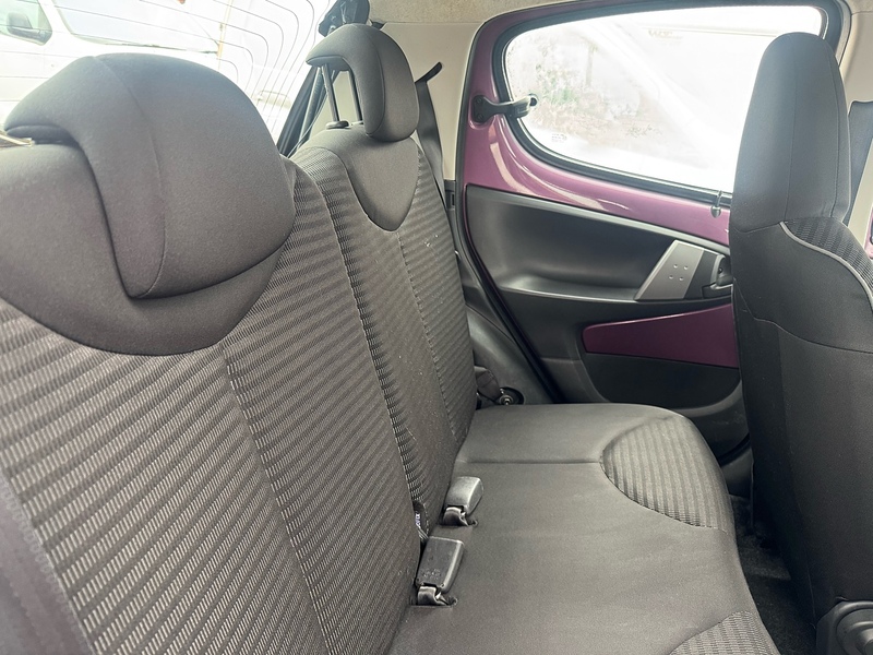 Peugeot 107 Active - U2621