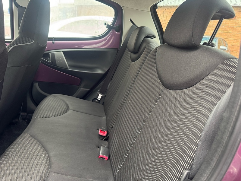 Peugeot 107 Active - U2621