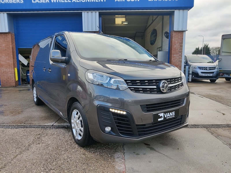 Vauxhall Vivaro Turbo D 3100 Sportive - U2629