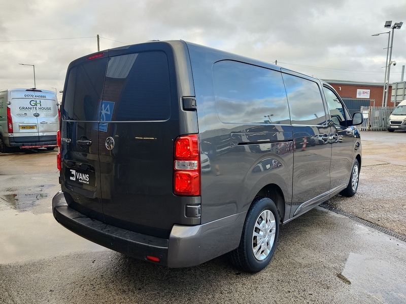 Vauxhall Vivaro Turbo D 3100 Sportive - U2629