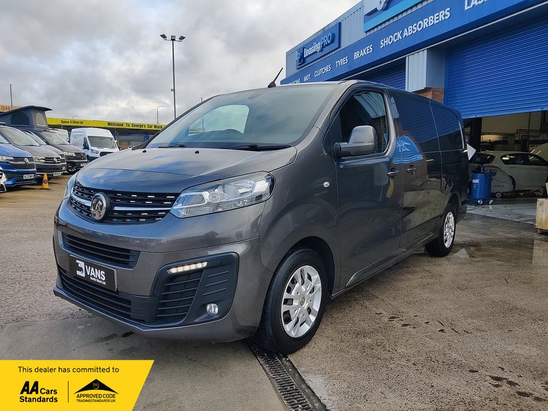 Vauxhall Vivaro Turbo D 3100 Sportive - U2629