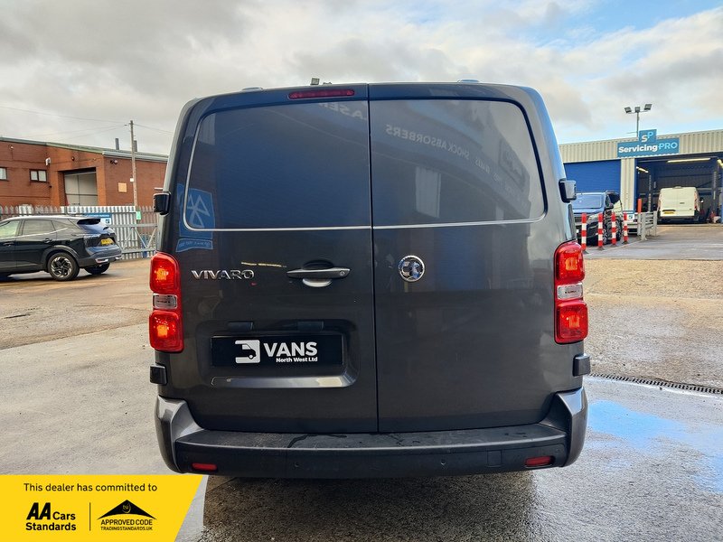 Vauxhall Vivaro Turbo D 3100 Sportive - U2629