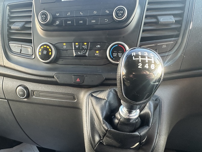 Ford Transit Custom 300 EcoBlue Leader - U2631