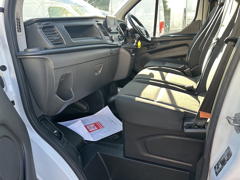 Ford Transit Custom 300 EcoBlue Leader - U2631