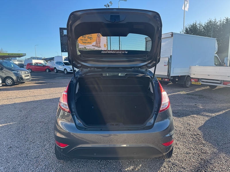 Ford Fiesta T EcoBoost Titanium - U2636